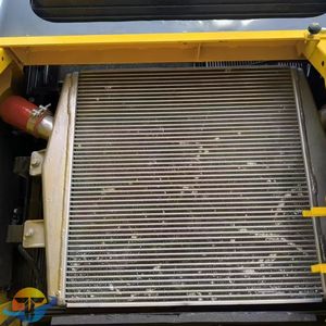 รถขุดโคมัตสึ PC450 คุณภาพสูง สภาพใหม่ น้ำหนัก 40 ตัน สำหรับงานก่อสร้าง ขายดี พร้อมบุ้งกี๋ - Product Image 4