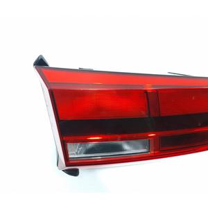 FEU STOP ARRIÈRE GAUCHE INTEGRÉ À LA PORTE AUDI Q3 Série (F3B) 83A945075 (18>) - Product Image 3