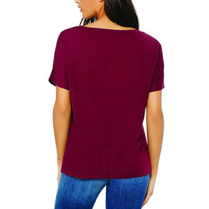 2023 últimas camisetas con cuello en V para mujer a precio mayorista con impresión personalizada, camiseta transpirable ligera de talla grande OEM - Product Image 3