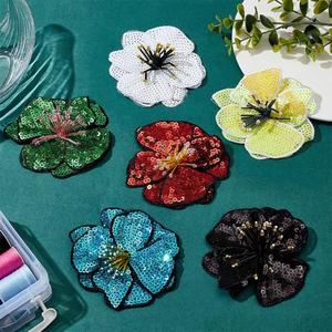 Appliques brodées de qualité supérieure avec des perles de verre brillantes pour une utilisation de haute couture, disponibles en gros - Product Image 3