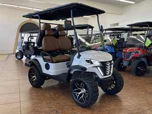 Nuevo Diseño de Carro de Golf Eléctrico Todoterreno, 4-6 Asientos, 72V, 70+Km/h, 90km Máx., Certificado EEC/CE/GCC - Product Image 2