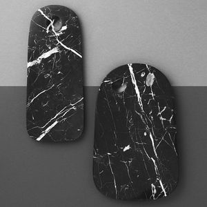 Planche à découper en marbre artisanale, idéale pour les cuisines élégantes, offrant une surface solide pour couper les fruits, les légumes, usage quotidien - Product Image 5