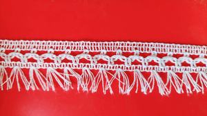 Ruban décoratif étroit en dentelle au crochet floral en coton beige de créateur pour saree lehenga kurti robe vêtement artisanat commande en gros - Product Image 2