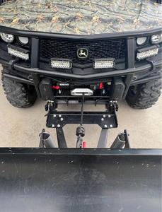 Véhicule utilitaire à essence John Deere Gator XUV835M d'occasion 2025 très demandé à vendre – Idéal pour les tâches quotidiennes – Achetez un John Deere XUV - Product Image 4