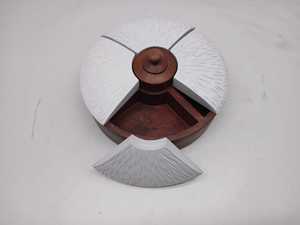 Boîte de service moderne en bois pour fruits secs, plateau organisateur multifonctionnel pour noix, bonbons et snacks – Solution de rangement élégante - Product Image 3