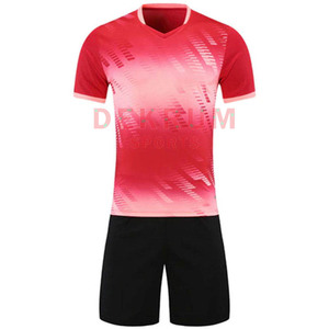Service OEM, prix bas, uniformes de football respirants, nouveau design, maillot de football à manches courtes, ensemble de survêtement, nom d'équipe personnalisable - Product Image 1