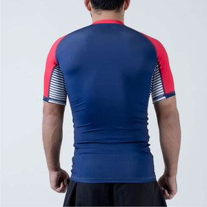T-shirt léger de MMA pour l'entraînement, tissu flexible et confortable, idéal pour les combattants et les activités de fitness quotidiennes - Product Image 3