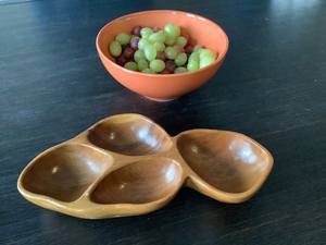 Plato de madera dividido para servir nueces, aperitivos, frutas secas, postres, ensalada de desayuno, plato de cocina de mesa - Product Image 3