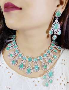 ชุดสร้อยคอเพชรแบบอเมริกันที่หรูหราออกใหม่พร้อมหินสีแดงสำหรับผู้หญิงชุดเครื่องประดับสำหรับงานแต่งงานงานเลี้ยง - Product Image 3