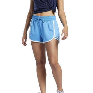 Pantalones cortos transpirables de cintura alta con diseño de logotipo personalizado para mujer 2026 - Product Image 1