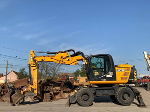 Chargeuses sur pneus d'occasion JJ.CC.BB, alimentées à l'essence, capacité de la benne de 5,1 m³, garantie de 3 ans, faible consommation de carburant, à vendre - Product Image 6