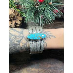 Navajo-Made High Grade Kingman & Sterling Cuff Bracelet Cultural Collectible Jewelry - Product Image 2