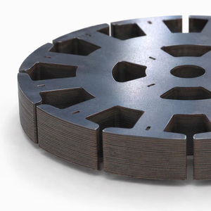 Núcleo laminado <span class=keywords><strong>de</strong></span> acero al silicio para <span class=keywords><strong>estator</strong></span> <span class=keywords><strong>y</strong></span> <span class=keywords><strong>rotor</strong></span> <span class=keywords><strong>de</strong></span> <span class=keywords><strong>motor</strong></span> OEM personalizado <span class=keywords><strong>de</strong></span> 158 mm, estampado según dibujo para <span class=keywords><strong>motor</strong></span> BLDC - Product Image 1
