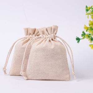 Pochette de rangement en coton biologique avec logo personnalisable Sac à cordon de petite taille indien fait à la main écologique Conteneur à bijoux blanc - Product Image 5