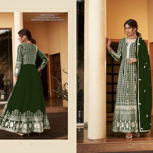 คอลเลกชันยอดนิยม: georgette gharara หนักสง่างามกับ dupatta ปัก, santoon ด้านล่างและงานเย็บที่สวยงาม - Product Image 1