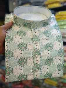 Ensemble Kurta traditionnel en coton de haute qualité pour hommes garçons Festival multicolore au genou imprimé numérique spécial pour les fêtes - Product Image 4