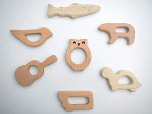 Mordedor de madera natural para bebés, fábrica de trabajo hecho a mano de gran calidad, venta al por mayor - Product Image 2