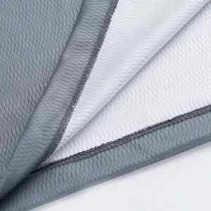 Ensemble d'uniformes de basket-ball par sublimation vibrante imprimé sur un tissu en polyester léger pour des couleurs durables - Product Image 4