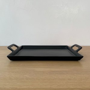 Bandejas de Servir Decorativas de Metal Clásico de Aluminio Dorado de Lujo Exclusivo, Aptas para Lavavajillas, Hechas a Mano - Product Image 4