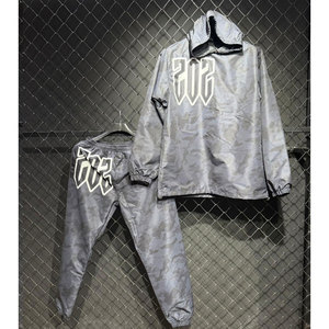 Chándal Cortavientos de Alta Calidad, Pantalón Acampanado y Chaqueta con Cremallera, 100% Nailon, Líneas Reflectantes, Chándal Cortavientos para Hombre - Product Image 1