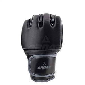 Gants MMA personnalisés pour l'entraînement d'arts martiaux et le fitness Gants MMA rembourrés avec ajustement sûr et mouvement flexible - Product Image 2