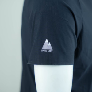 Camiseta de secado rápido para hombre, transpirable, sin arrugas, atlética, para gimnasio, Yoga, deportes y uso informal, poliéster, licra, mezcla que absorbe el sudor - Product Image 4