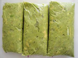 Moitiés et purée d'avocat congelés de haute qualité Fabricant du Vietnam Approvisionnement en vrac disponible à partir de 99 Gold Data - Product Image 2