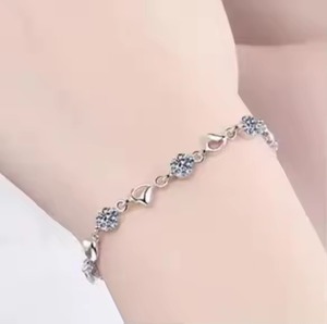 "Bracelet délicat en or massif 14 carats Moissanite avec diamant rond 1.50 ct-Cadeau parfait pour les femmes" - Product Image 1