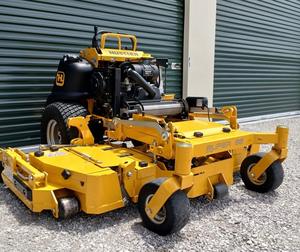 Nouvelle <span class=keywords><strong>tondeuse</strong></span> <span class=keywords><strong>à</strong></span> <span class=keywords><strong>gazon</strong></span> commerciale <span class=keywords><strong>à</strong></span> braquage zéro de 88 pouces avec moteur robuste - Product Image 3