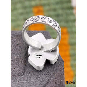 Bague ajustable en argent sterling et turquoise, inspirée du sud-ouest, avec sertissage clos artisanal, idéale pour un cadeau - Product Image 5