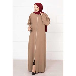 Abaya ที่มีไหล่จีบและแขนยาวรวบรวมสีอูฐ - Product Image 3