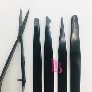 Offre Spéciale : Kit de Pinces à Épiler Noires pour Sourcils – Droites et Inclinées, Très Demandées, Personnalisables avec Votre Logo, Pinces Pointues Noires et Ciseaux à Ressort - Product Image 6