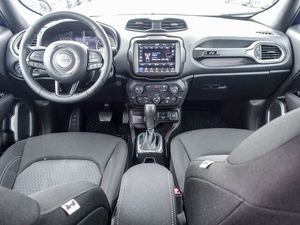 Genial SUV RENEGADE 2021 Usado, 4x4, Transmisión Automática de 9 Velocidades, 180 HP, 2.4L, 14 Velocidades - Product Image 2