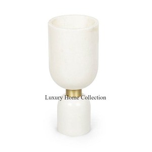 Vase d'affichage de fleurs au format triangle de couleur dorée et jardinières de haute qualité en aluminium coulé brillant poli décoratif pour la maison - Product Image 2