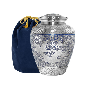 Urna de cremación de metal tallada a mano hecha a medida más vendida, productos funerarios OEM de India - Product Image 1