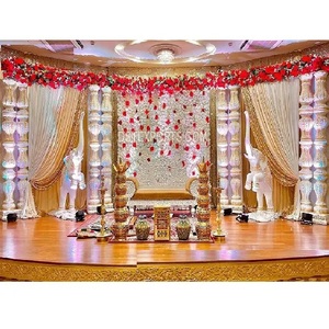 Decoración de Escenario para Ceremonia de Boda Tradicional del Sur de la India, Espectacular Escenario de Boda con Temática Dorada, Florida - Product Image 1