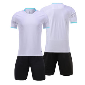 Uniformes de fútbol disponibles, servicio OEM, fabricación de ropa deportiva, uniforme de fútbol de la mejor calidad para hombre - Product Image 3