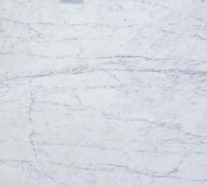 Dalle de marbre de Carrare indien - Blanc doux/Blanc grisâtre - Fond avec des veines grises subtilles et vaporeuses - Design moderne pour le sol du salon - Product Image 2