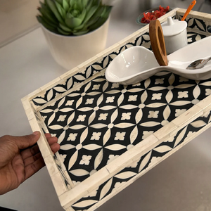 Bandeja decorativa con incrustaciones de hueso hecha a mano con un diseño artístico único a precios de mayorista desde India. - Product Image 4