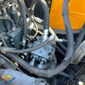 Excavatrice Hyundai 220LC-9S de haute qualité, économique, presque neuve, en stock, à bas prix - Product Image 4