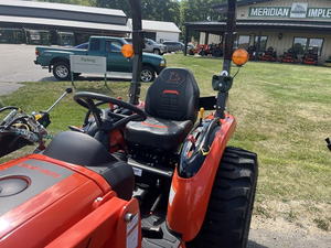 2025 Bad Boy 1025 Tractor de ruedas subcompacto con cargador frontal 60 "Motor de plataforma de siega y rodamiento Monitoreo remoto automático - Product Image 4