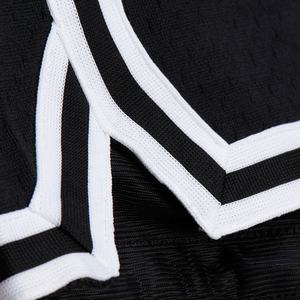 Short de basket-ball personnalisé noir blanc rayure Double maille sans logo taille élastique cordon de serrage hommes Gym course ShortsDDP expédition - Product Image 3