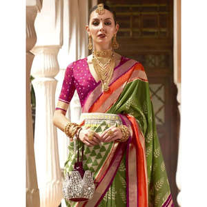Elegant <b>Green</b> Patola <b>Silk</b> Saree Digital Printed for Occasions & Weddings - Product Image 5