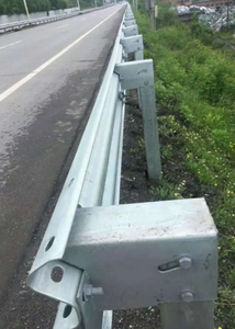 Barriera di traffico quadrata durevole del tubo d'acciaio per i sistemi autostradali del Guardrail - Product Image 5