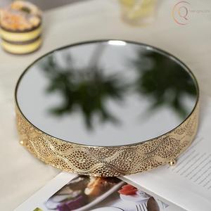 Elegante Soporte para Tartas de Metal con un Estilo Minimalista, Agrega Encanto a la Presentación de Tartas y el Diseño de Postres - Product Image 6