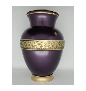 Zeus Urna para adultos con banda de latón Urnas de cremación moradas con bolsa de terciopelo gratis - Product Image 1