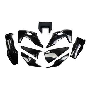 2020-2023 Husqvarna FE 450 Kit d'accessoires de moto noir avec support de phare en plastique - Product Image 1