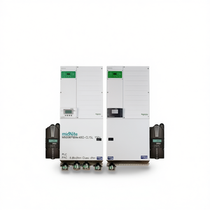 Contrôleur PLC MidNite MNXWP6848D-3CL150 avec 2 Classic 150s supplémentaires - Product Image 1