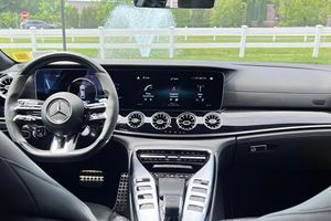 Mercedes-AMG GT53 4 portes, 6 cylindres turbo avec EQ Boost, occasion, excellent état, modèle 2022 - Product Image 4