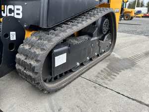 2025 JCB 215T Skid Steer Compact Tracked Power pour terrain difficile - Product Image 6